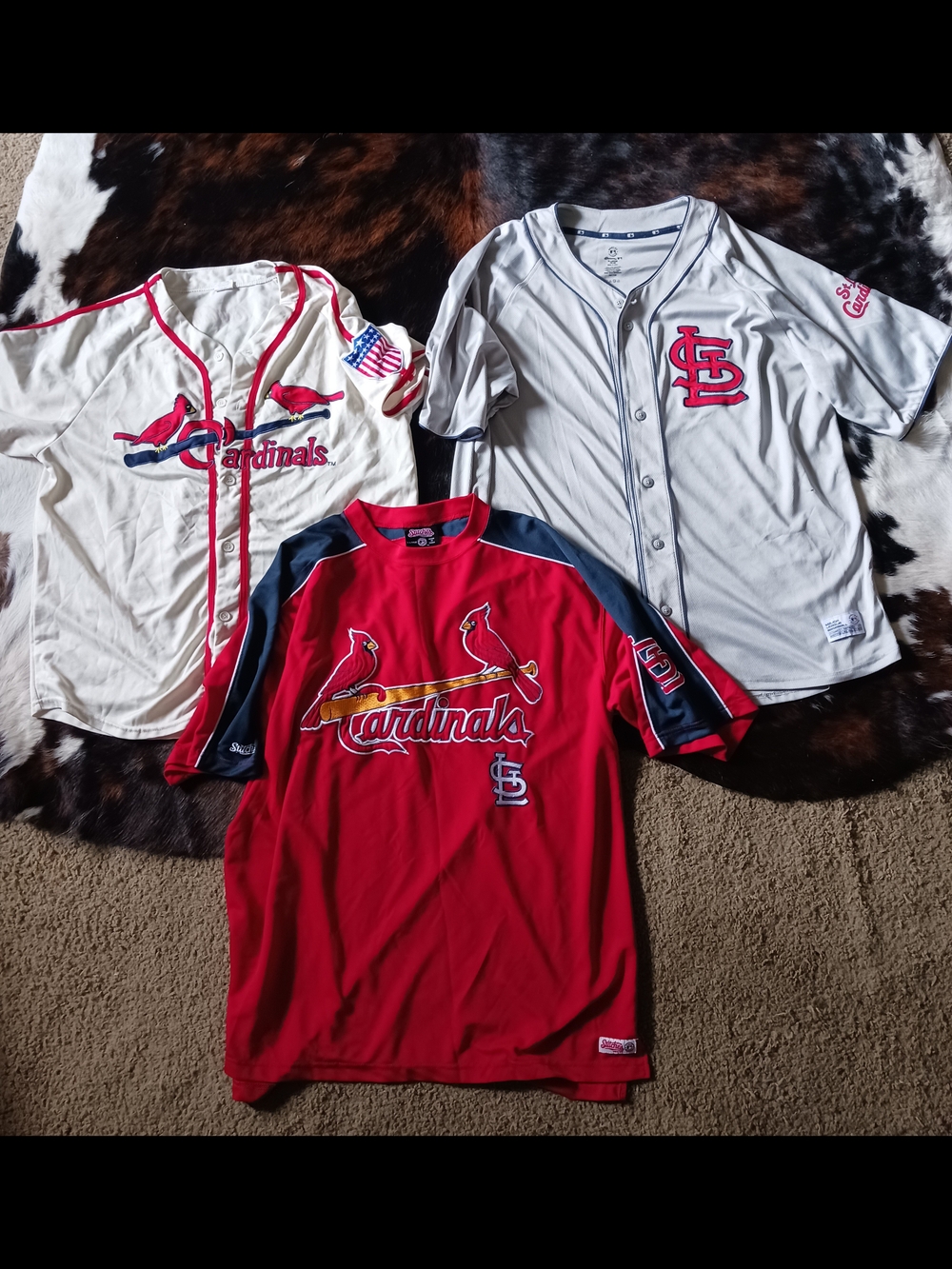 Genuine Merchandise Red & White St. Louis Cardinals Barely Worn Mens